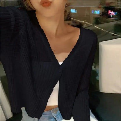 Women's Cropped Cardigan with Button Closure and V-Neck