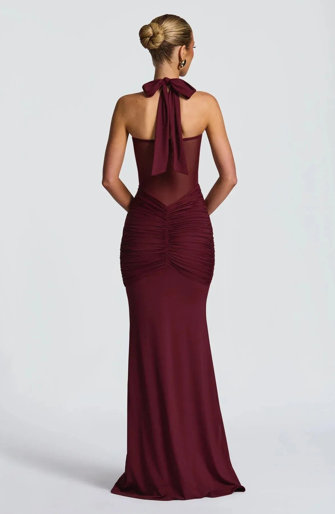 Women's Elegant Bodycon Maxi Wedding Guest Dress with Sweetheart Neckline