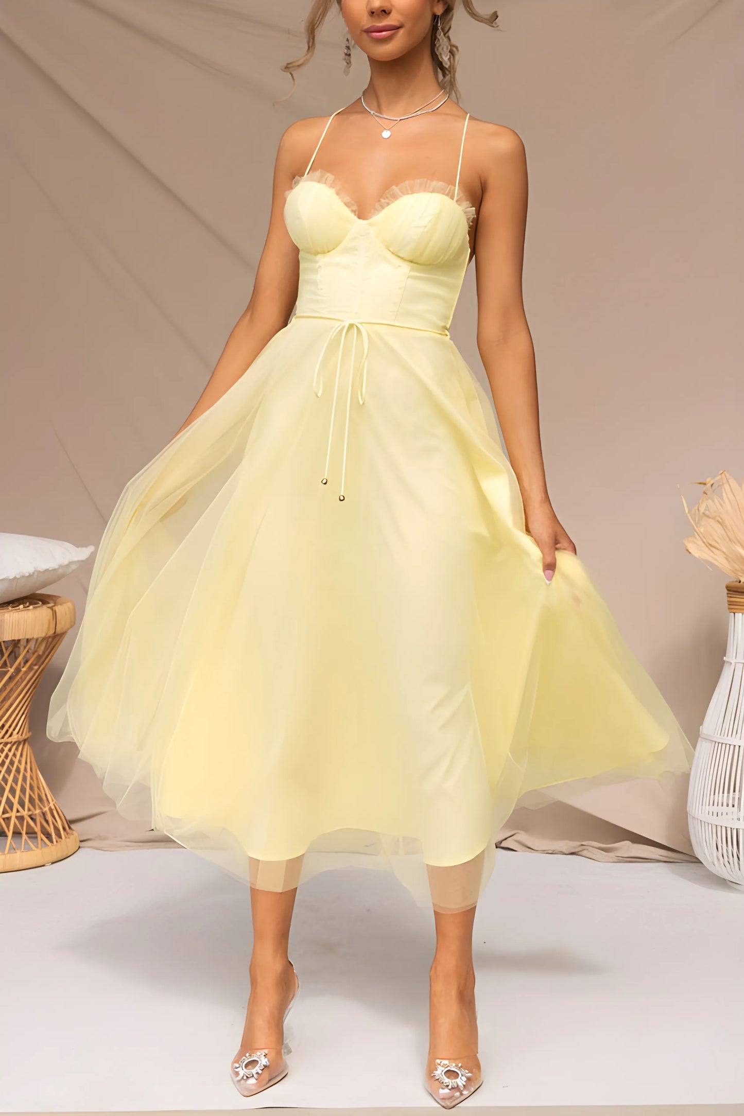 Women's Elegant Flowy Maxi Wedding Guest Dress with Sweetheart Neckline