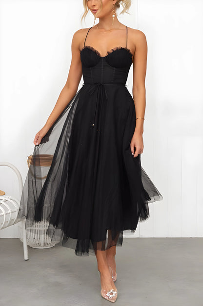 Women's Elegant Flowy Maxi Wedding Guest Dress with Sweetheart Neckline