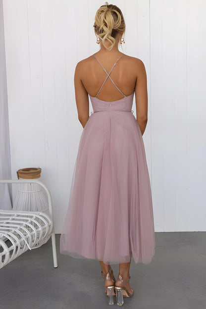 Women's Elegant Flowy Maxi Wedding Guest Dress with Sweetheart Neckline