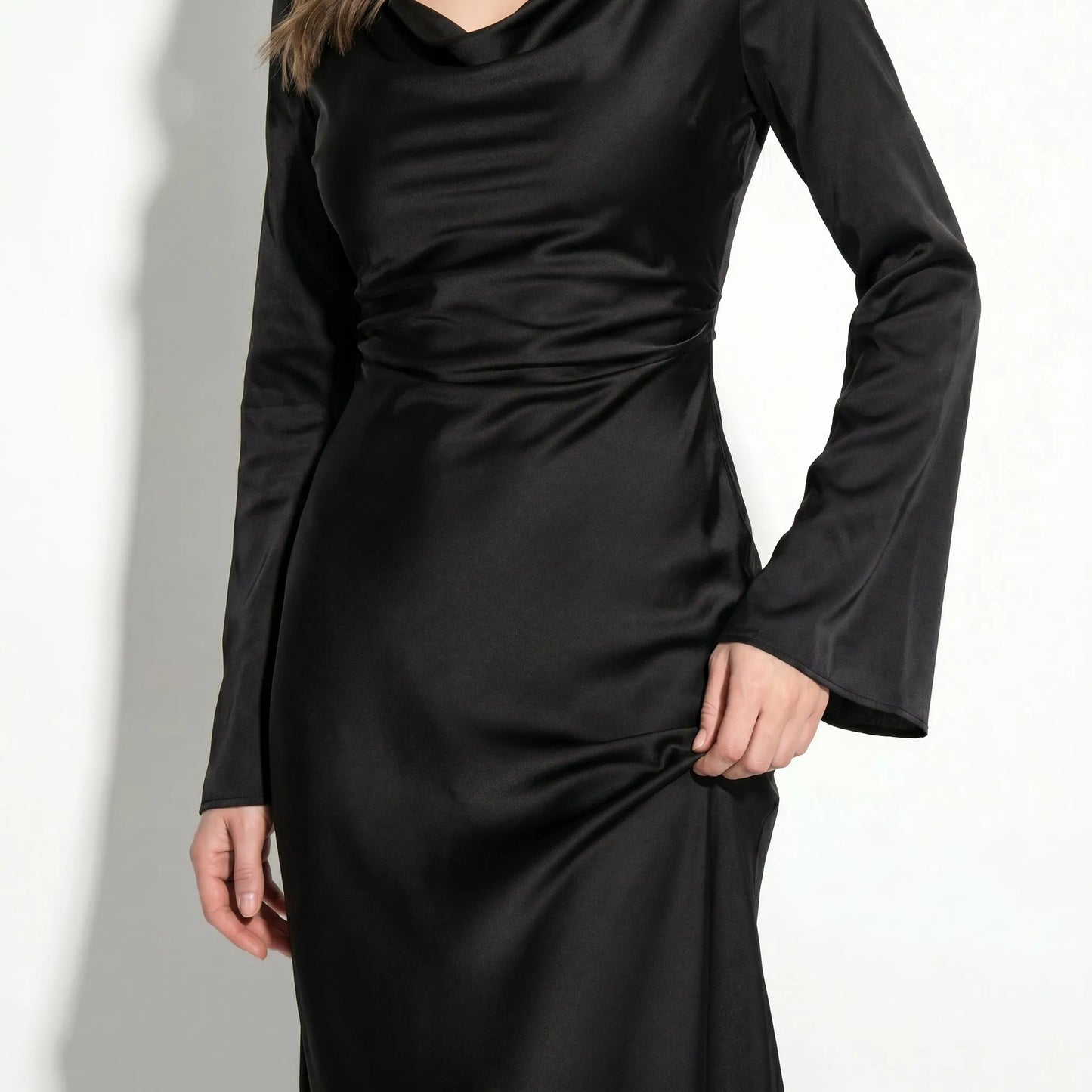 Women's Elegant Long Sleeve Maxi Wedding Guest Dress with Bell Sleeve