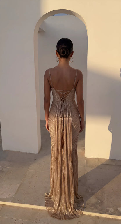 Women's Elegant Open Back Maxi Wedding Guest Dress with Sweetheart Neckline