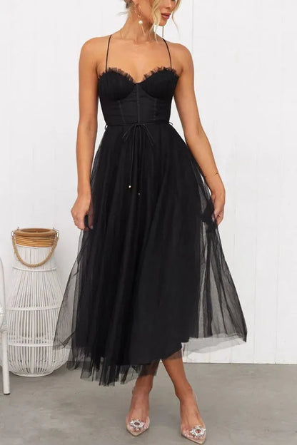 Women's Elegant Sleeveless Maxi Wedding Guest Dress with Sweetheart Neckline