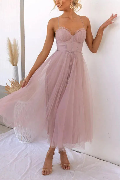 Women's Elegant Sleeveless Maxi Wedding Guest Dress with Sweetheart Neckline
