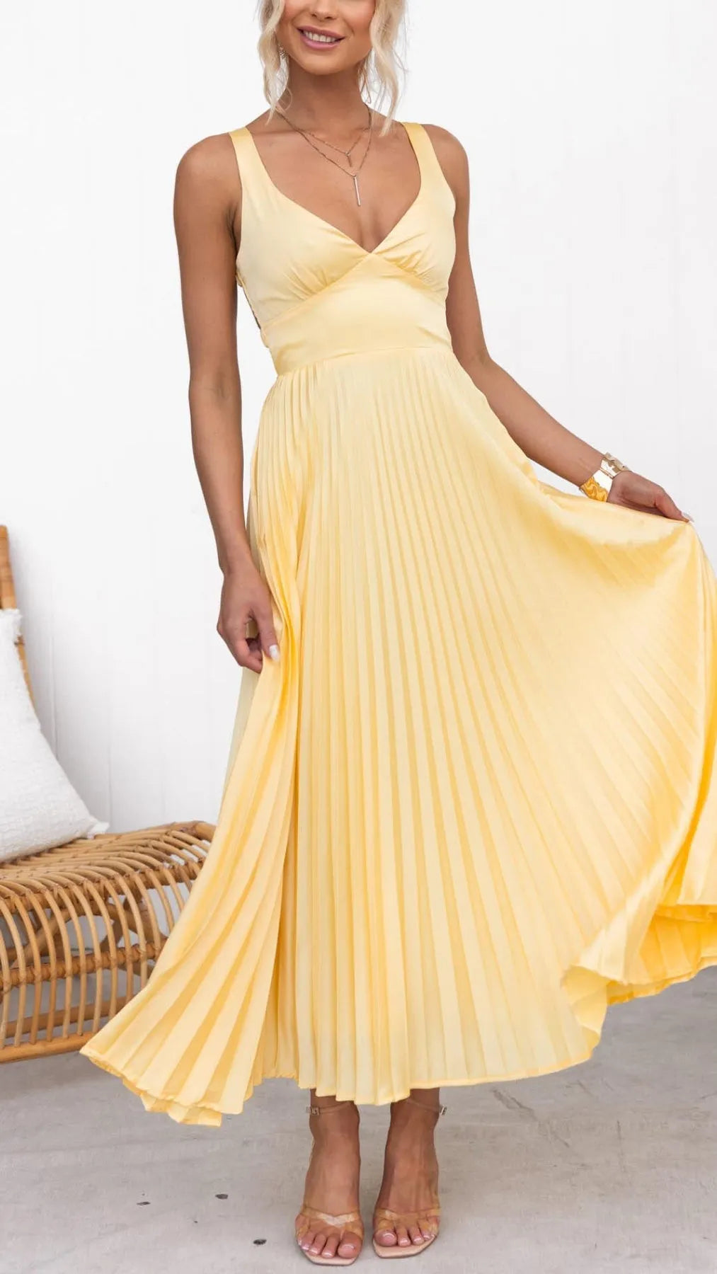 Women's Flowy Pleated Maxi Wedding Guest Dress with V-Neck
