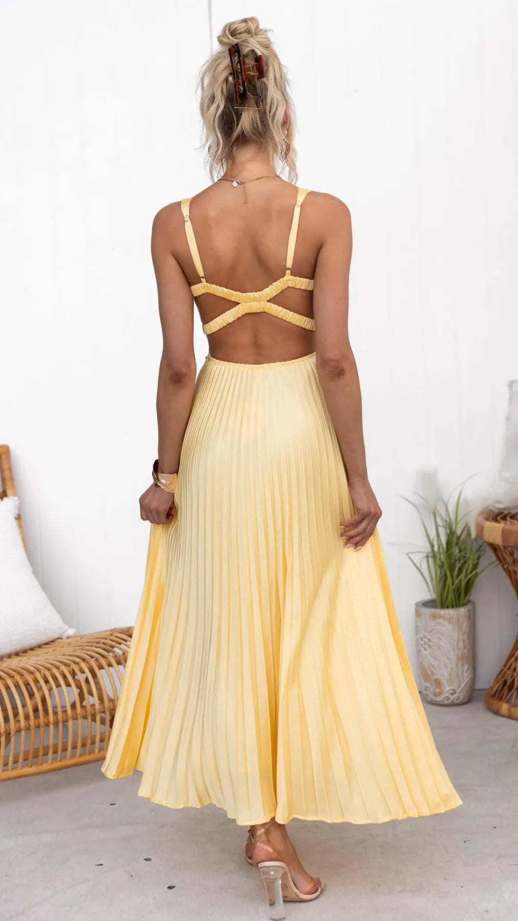 Women's Flowy Pleated Maxi Wedding Guest Dress with V-Neck