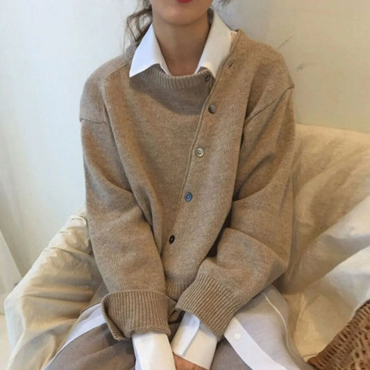 Women's Knitted Cardigan with Button Closure and Ribbed Cuffs