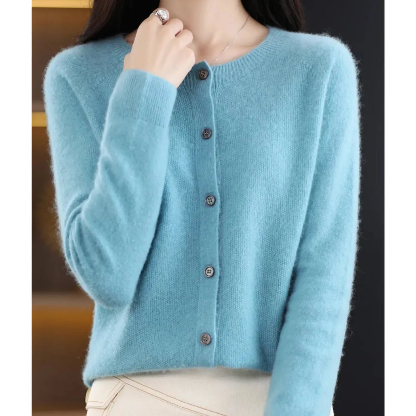 Women's Knitted Cardigan with Button Closure and Ribbed Hem