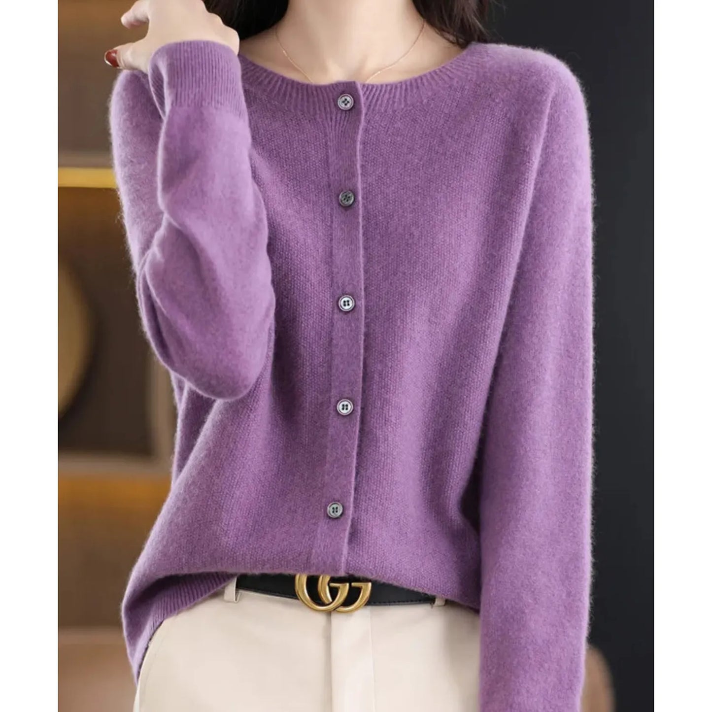 Women's Knitted Cardigan with Button Closure and Ribbed Hem
