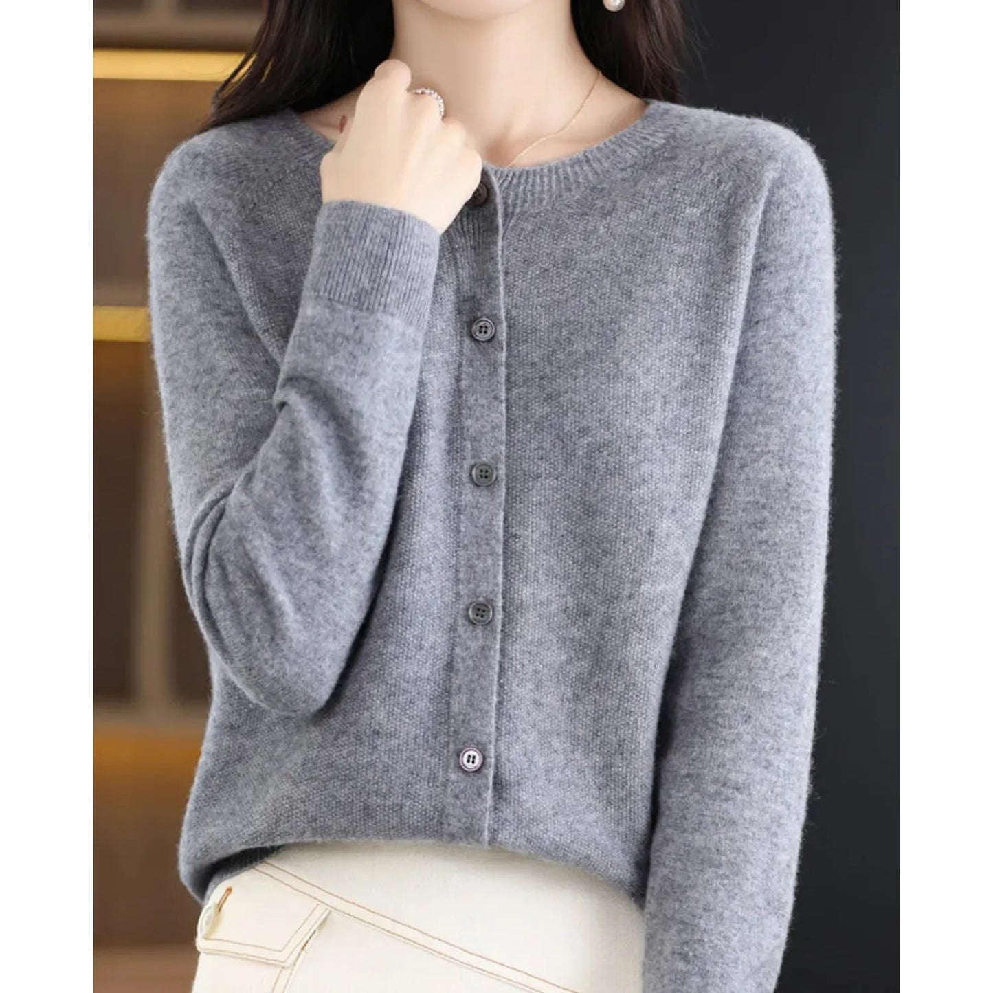 Women's Knitted Cardigan with Button Closure and Ribbed Hem