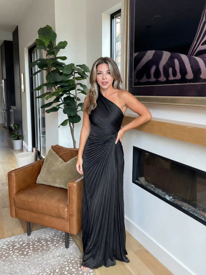Women's Pleated Flowy Maxi Wedding Guest Dress with One Shoulder