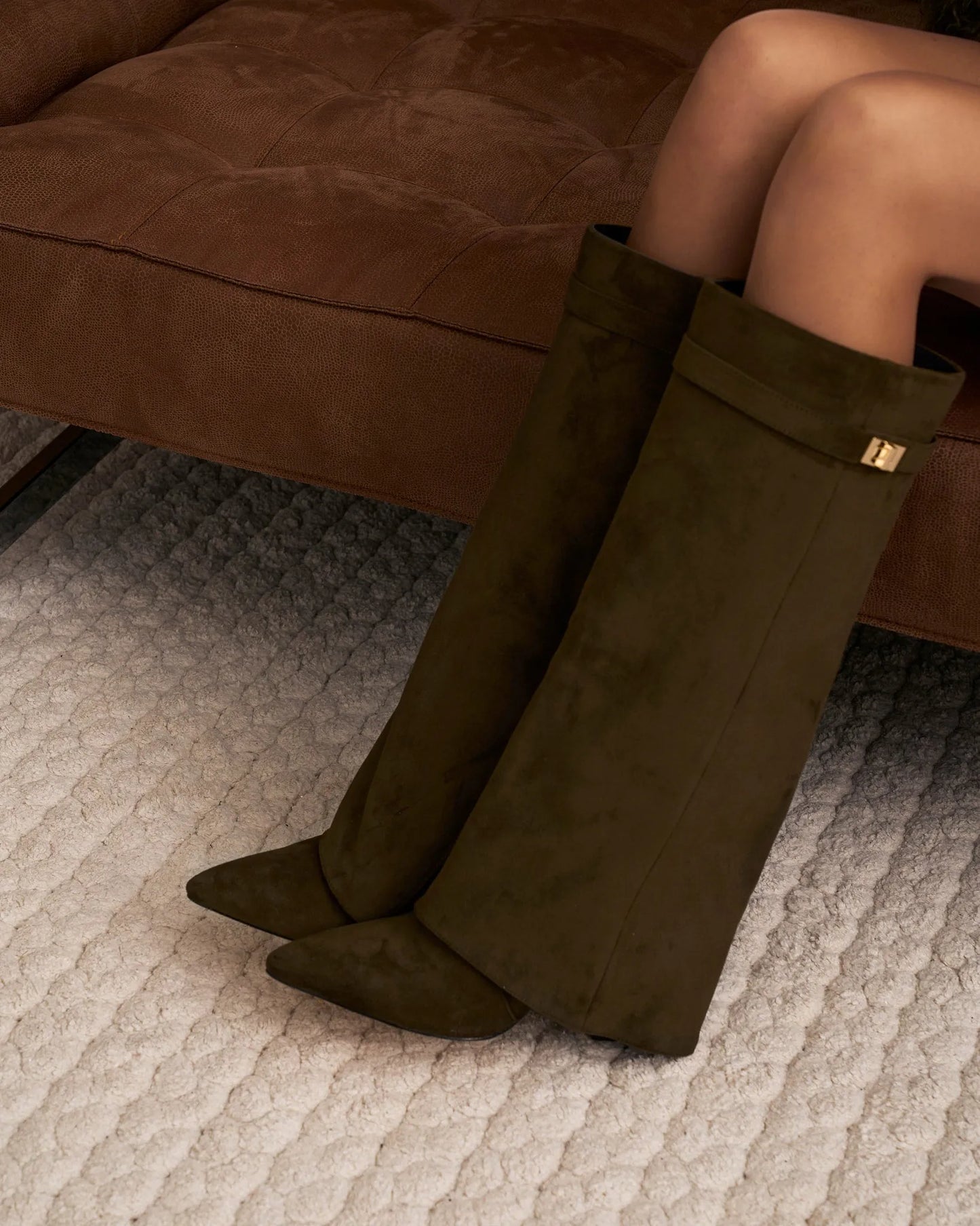Women's Stylish Knee High Boots with Heeled Design