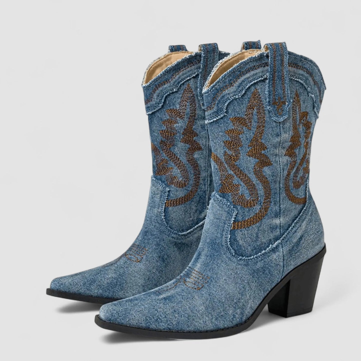 Women's Wide Fit Stylish Boots with Block Heel