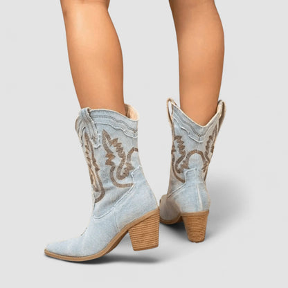 Women's Wide Fit Stylish Boots with Block Heel